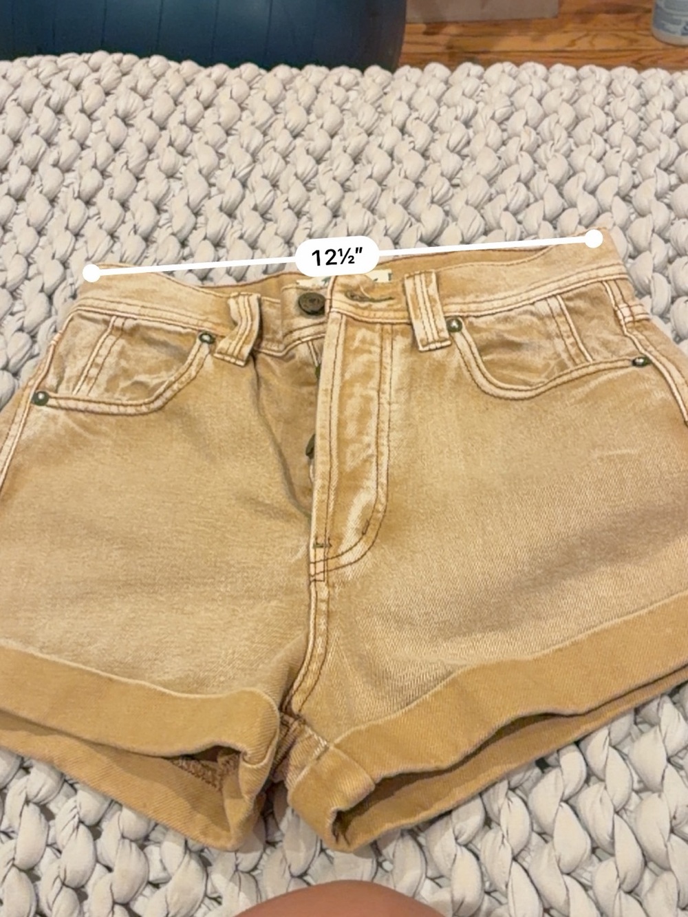 NWOT ๐ We the FREE PEOPLE denim tan cuffed short mid-rise relaxed fit ๐โ๏ธ - Picture 11 of 13